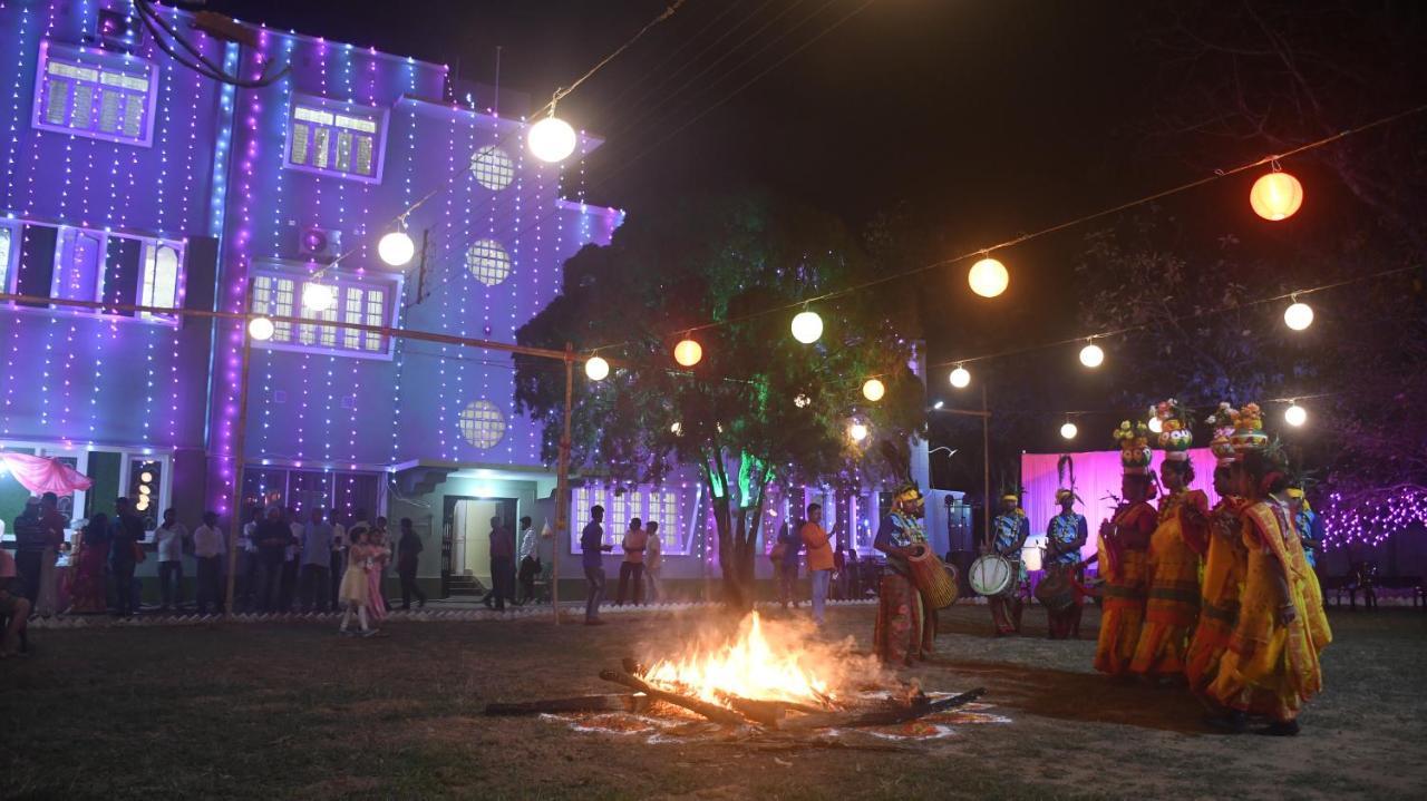 Jhargram Eshani Hotels And Guest House Zewnętrze zdjęcie