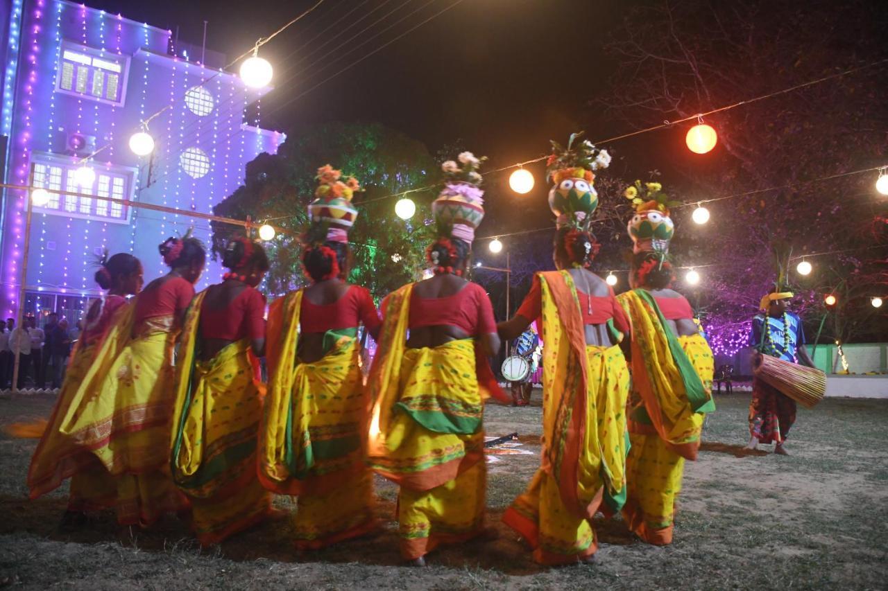 Jhargram Eshani Hotels And Guest House Zewnętrze zdjęcie