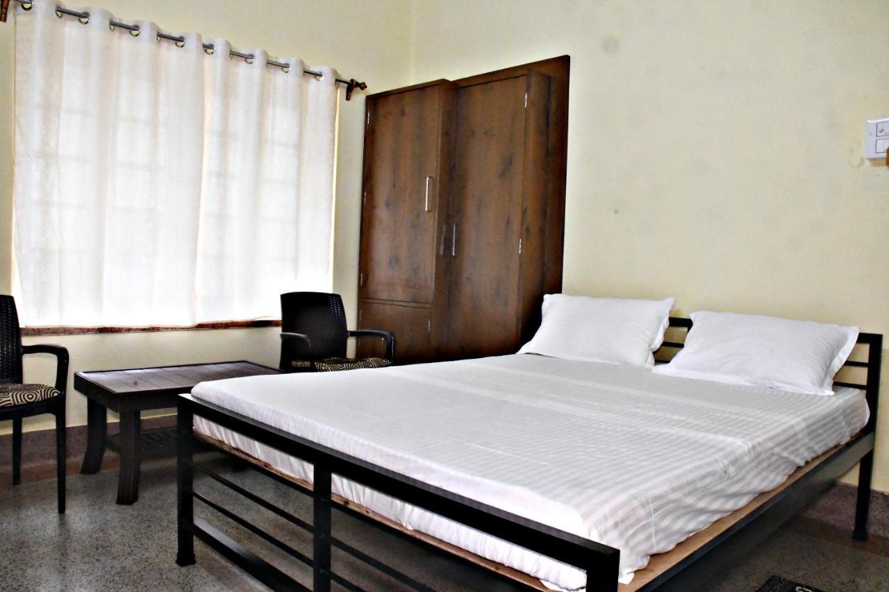Jhargram Eshani Hotels And Guest House Zewnętrze zdjęcie