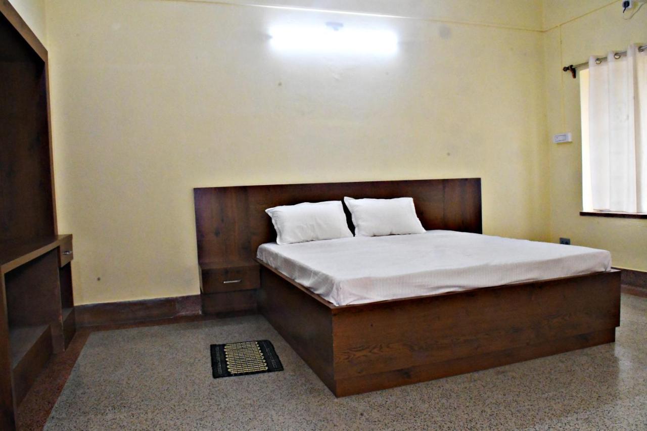 Jhargram Eshani Hotels And Guest House Zewnętrze zdjęcie